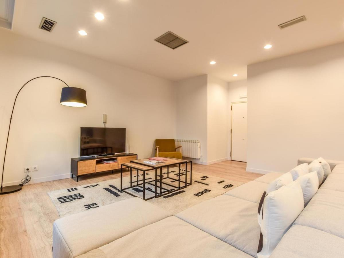 Apartamento En Plaza De Canalejas Apartment Madrid Ngoại thất bức ảnh